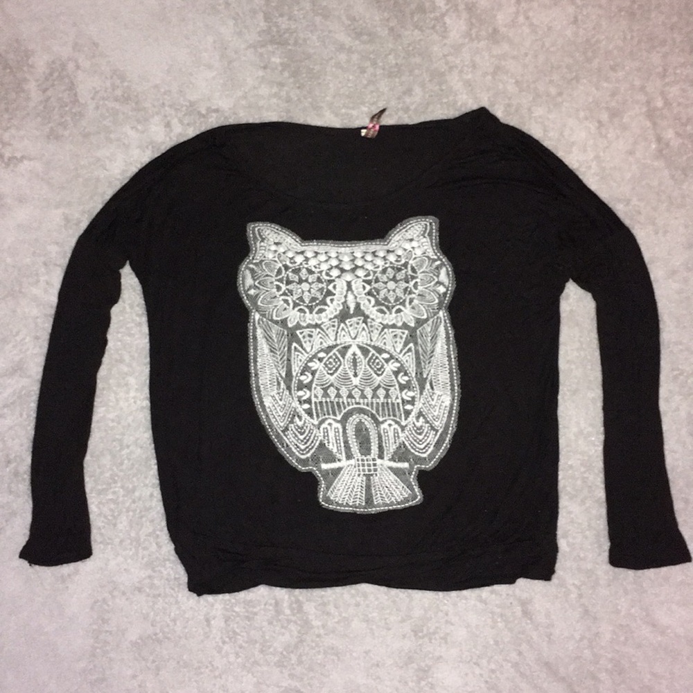 📢5 items for $20 Pink berry tribal owl top